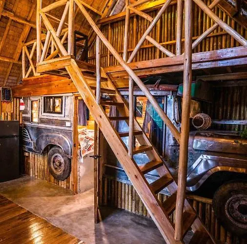 Barya Lang Villa- Native Villa With Jeepney Room